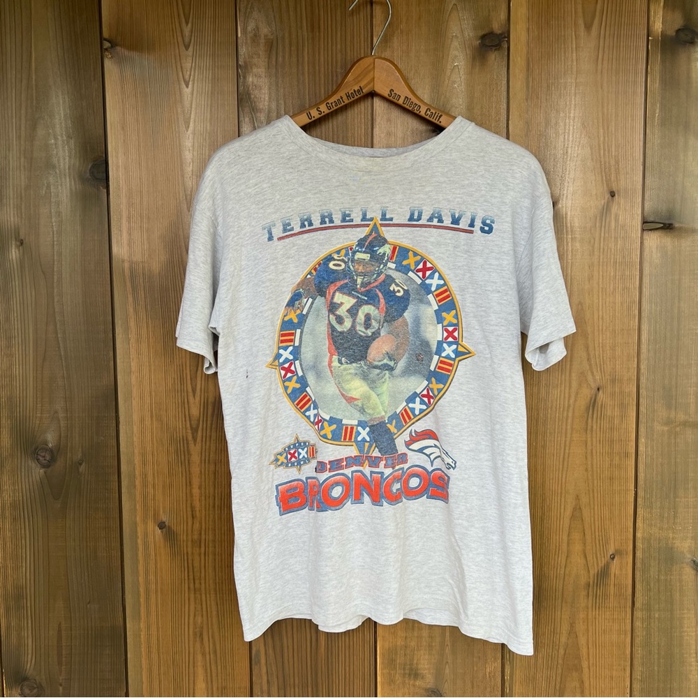 Vintage Starter NFL Denver Broncos Terrell Davis T-Shirt